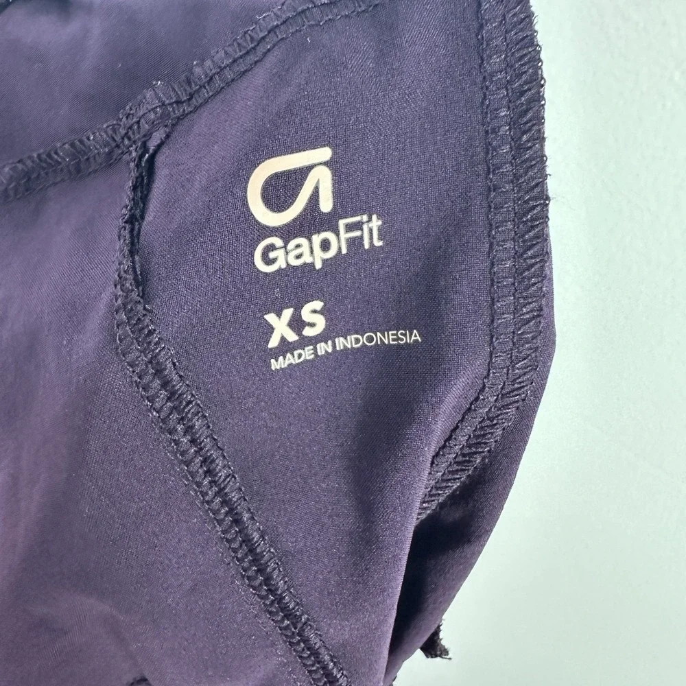GapFit Shorts XS Purple Athletic‎ Drawstring Lined Pockets Active Running Gym
